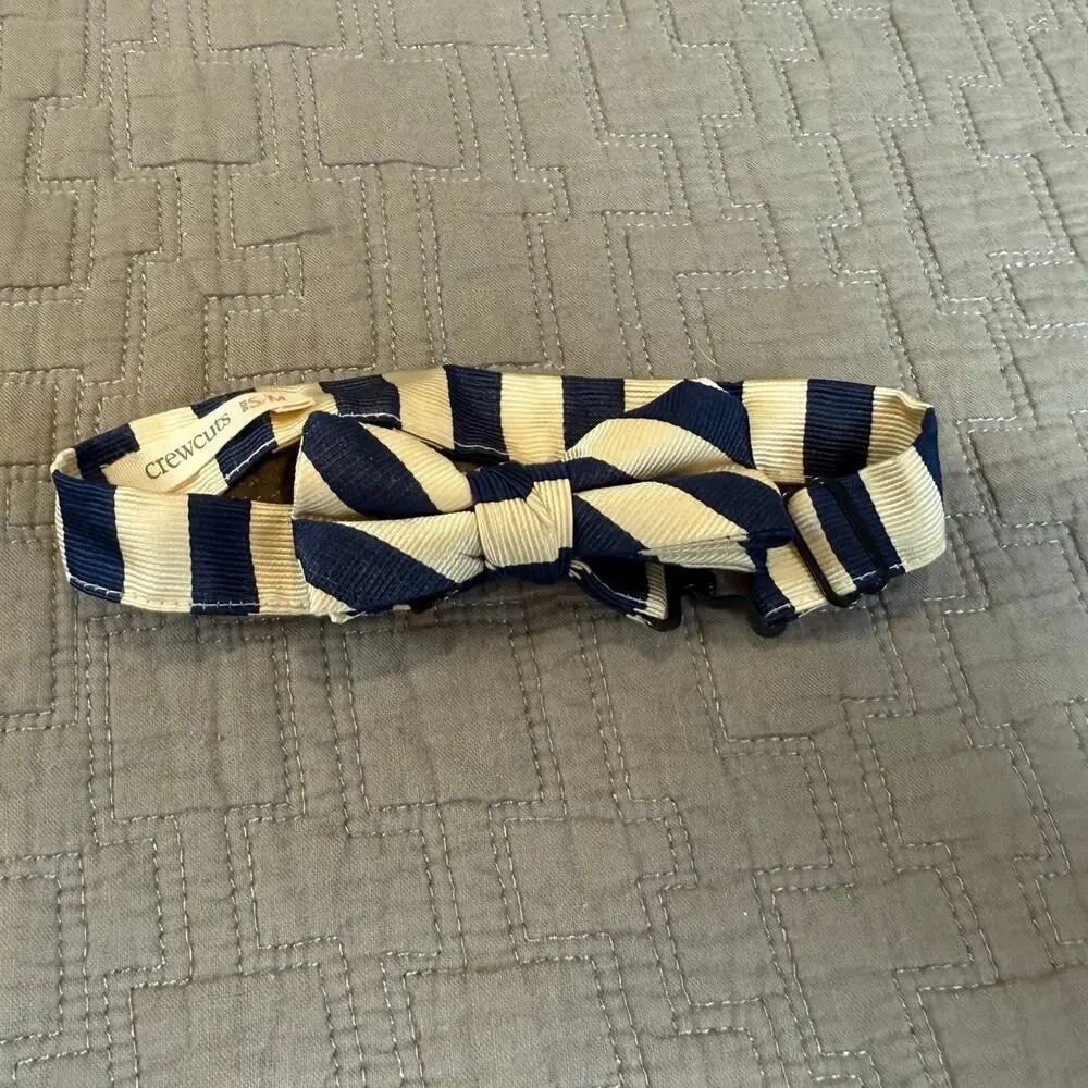 Crewcuts Bow Tie Boys S M Navy Blue Ivory Stripe Silk Age 2-7 Toddler Little Boy